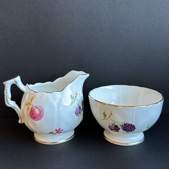 Aynsley FLORIDA Pattern Bone China Small Open Sugar & Creamer Set Fruits Flowers - Picture 6 of 11